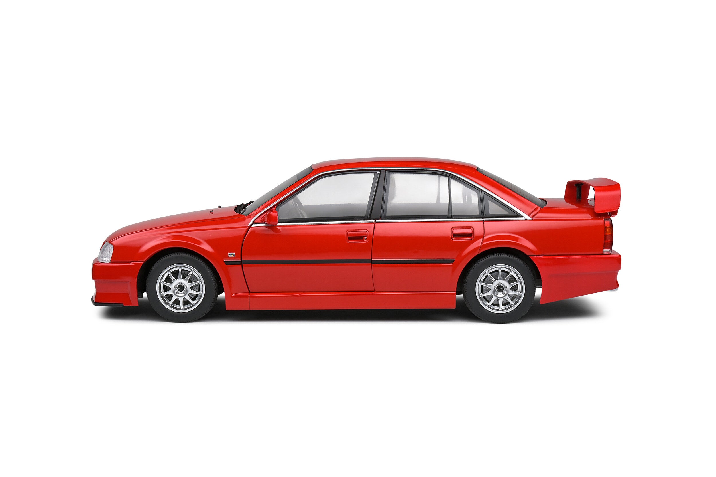 Solido Opel Omega 3000 24V Irmscher 1990 1:18 Rojo