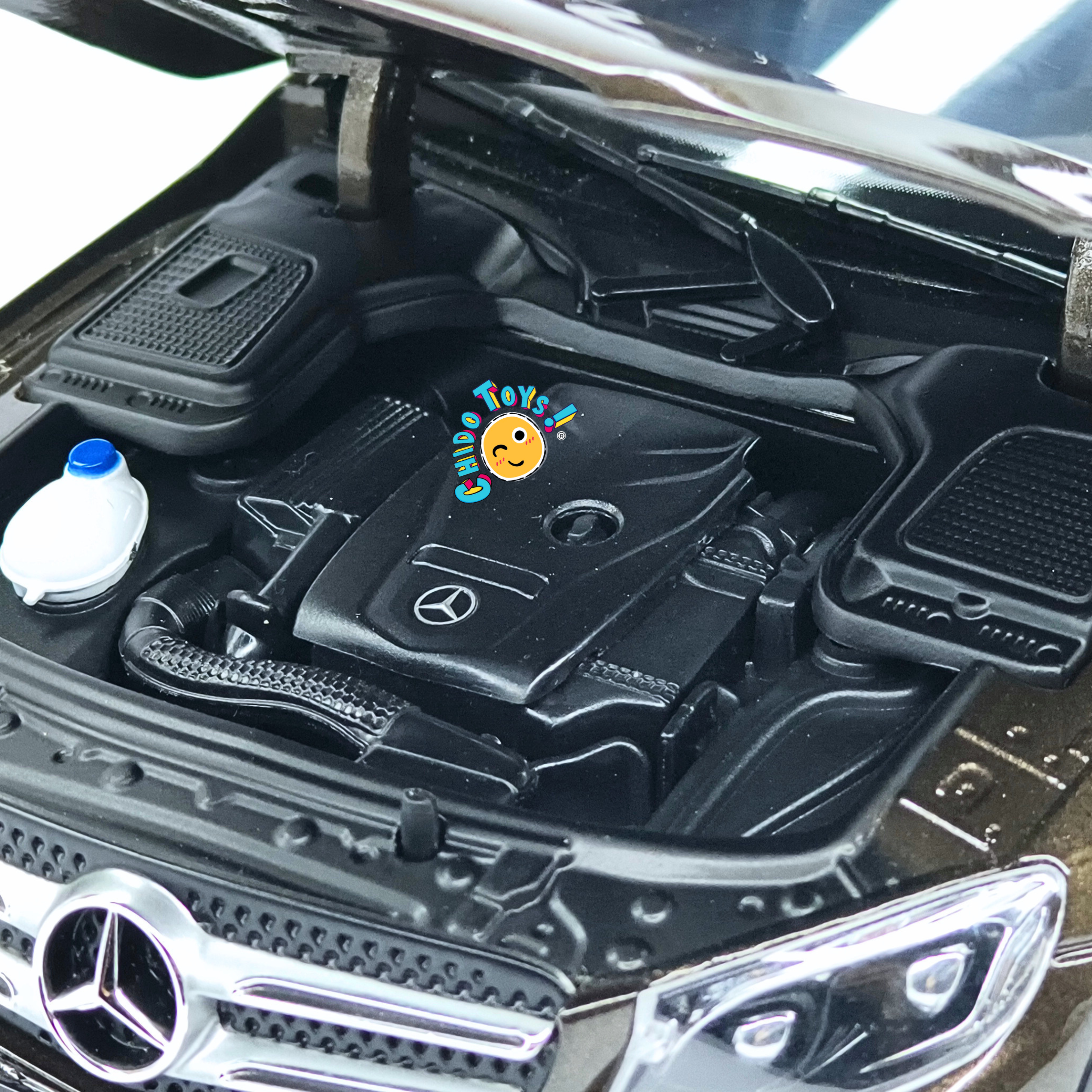 Mercedes-Benz GLC 1:18 Norev marrón metálico con apertura total