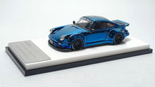 Cargar imagen en el visor de la galería, PREVENTA Auto a escala marca MC modelo RWB930 cromo azul
