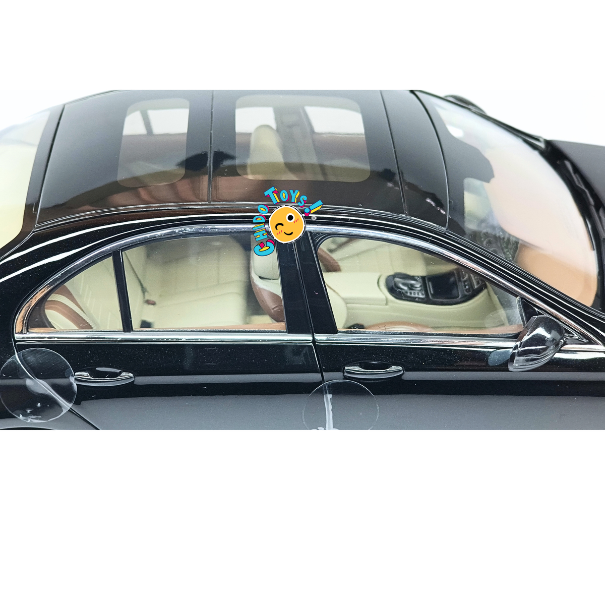 Mercedes-Benz Clase E W213 AMG Line iScale 1:18 Obsidian Black con apertura total