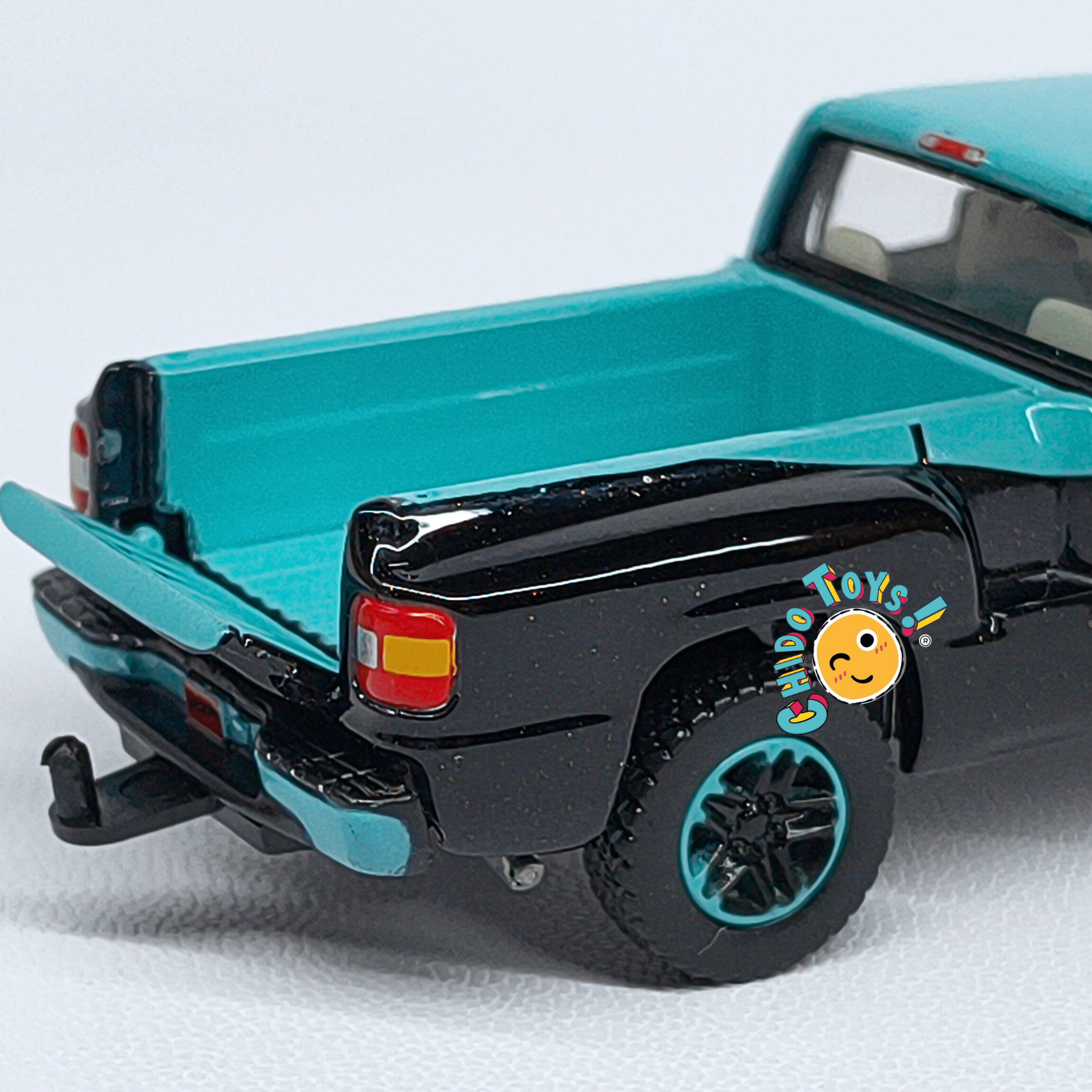 2006 Chevy Silverado 1:64 Auto World Polaris RZR Cofre Abre Diecast Big Country - Chido Toys