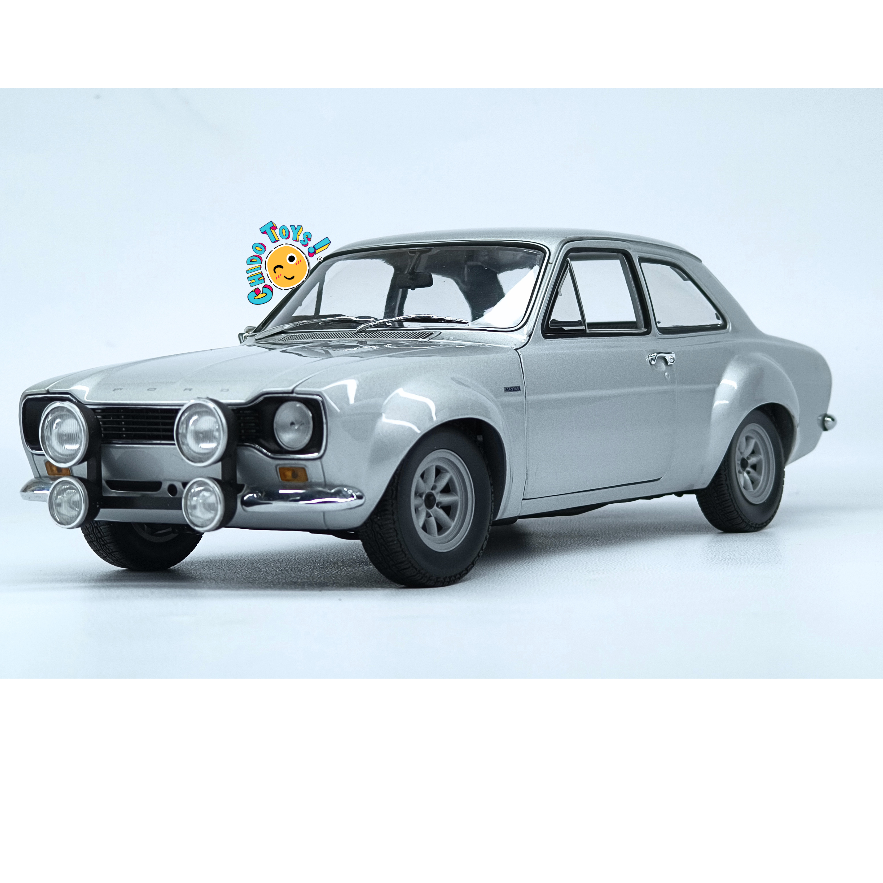 Minichamps Ford Escort I RS 1600 FAV 1970 1:18 plata con dirección funcional