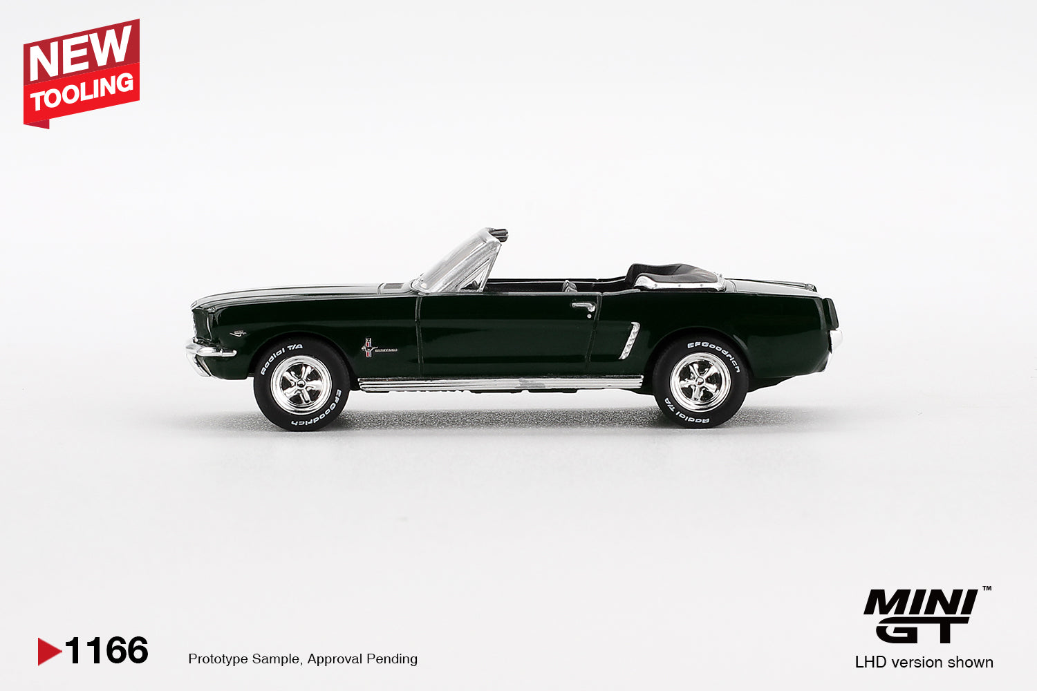 Mini GT Ford Mustang Convertible 1965 Verde Oscuro Primera Edición