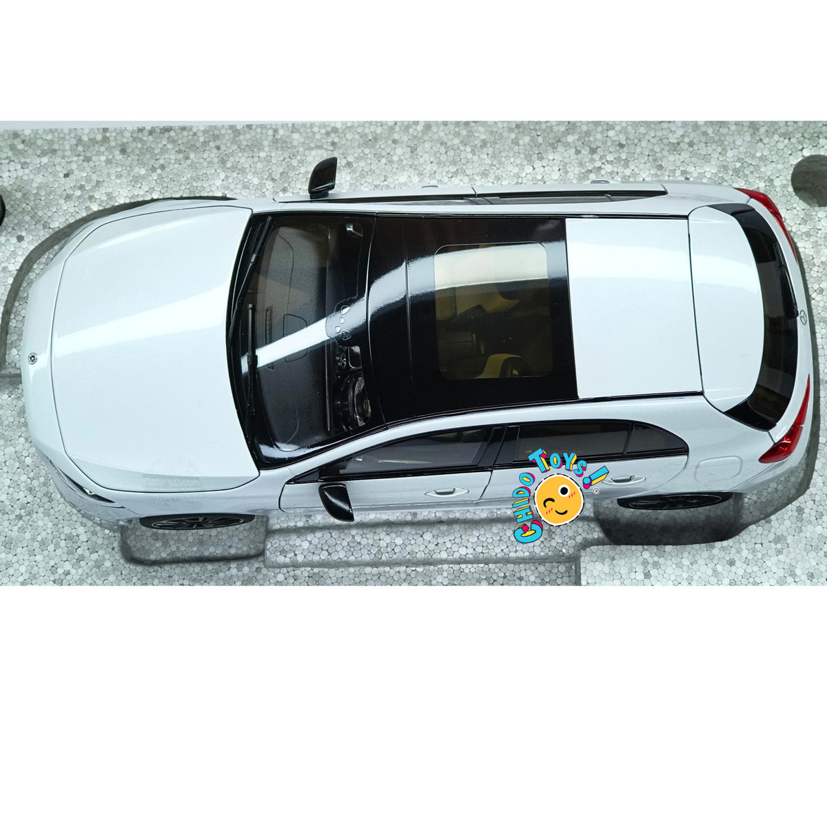 Mercedes-Benz Clase A AMG Line W177 Norev 1:18 Digital White con apertura total