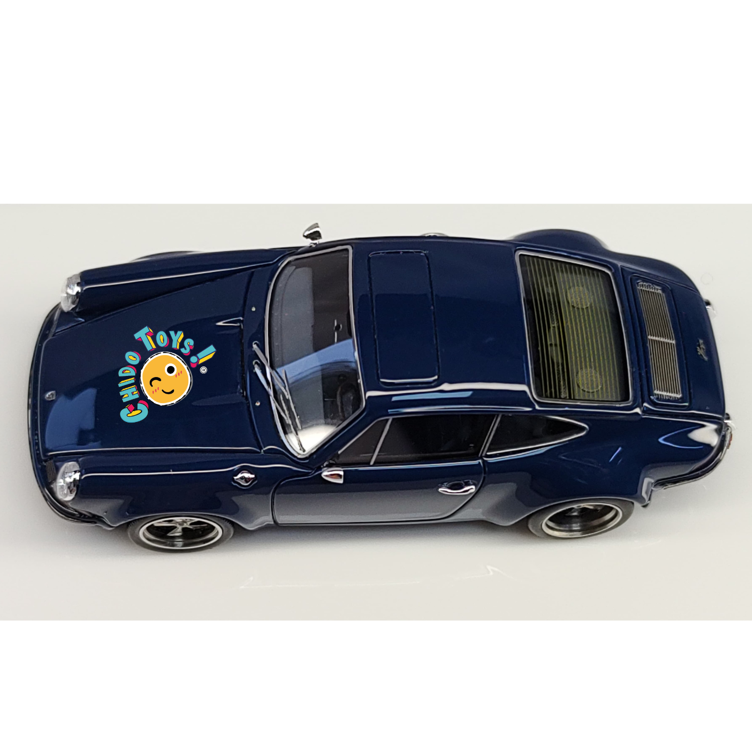 M64X Collections 1:64 – 911 Classic Coupé azul Midnight (ed. limitada 199 piezas) con base y capelo acrílico