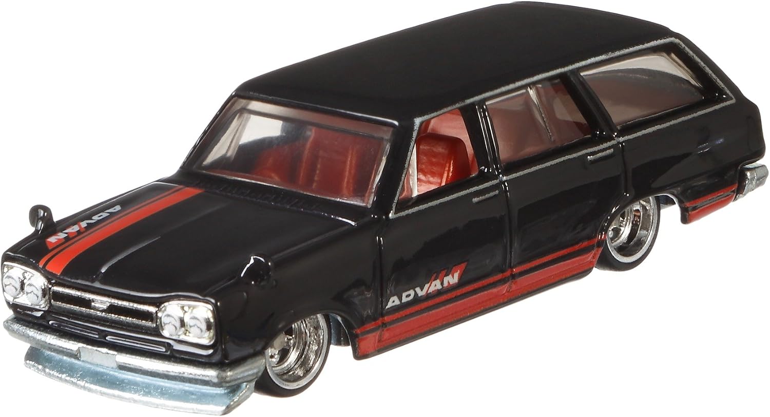 Hot Wheels Team Transport #1 '69 Nissan Skyline Van Carry On 1:64