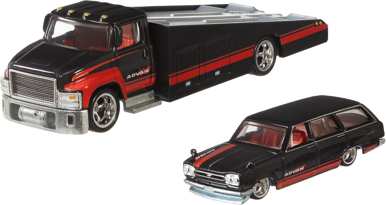 Hot Wheels Team Transport #1 '69 Nissan Skyline Van Carry On 1:64