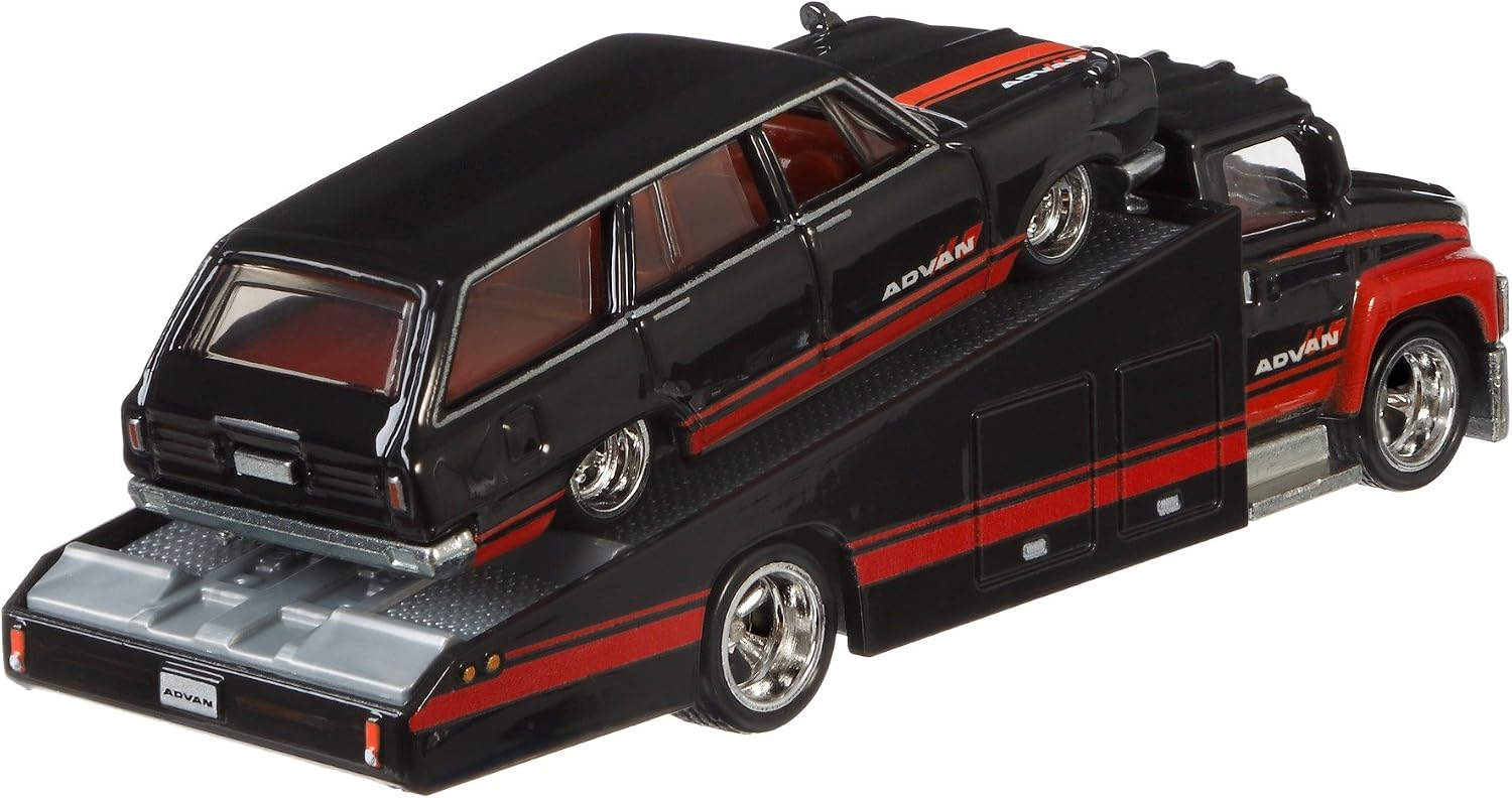 Hot Wheels Team Transport #1 '69 Nissan Skyline Van Carry On 1:64