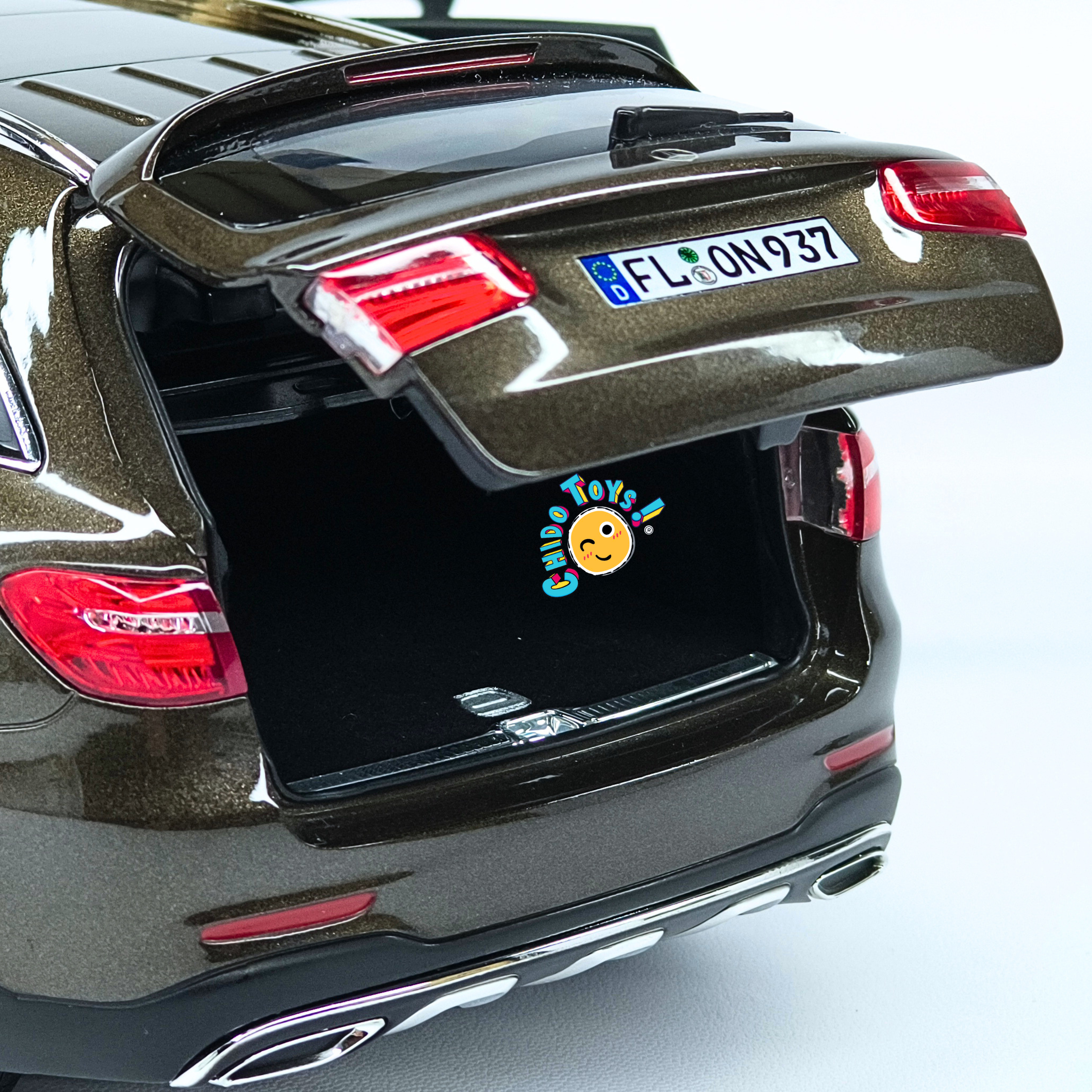 Mercedes-Benz GLC 1:18 Norev marrón metálico con apertura total
