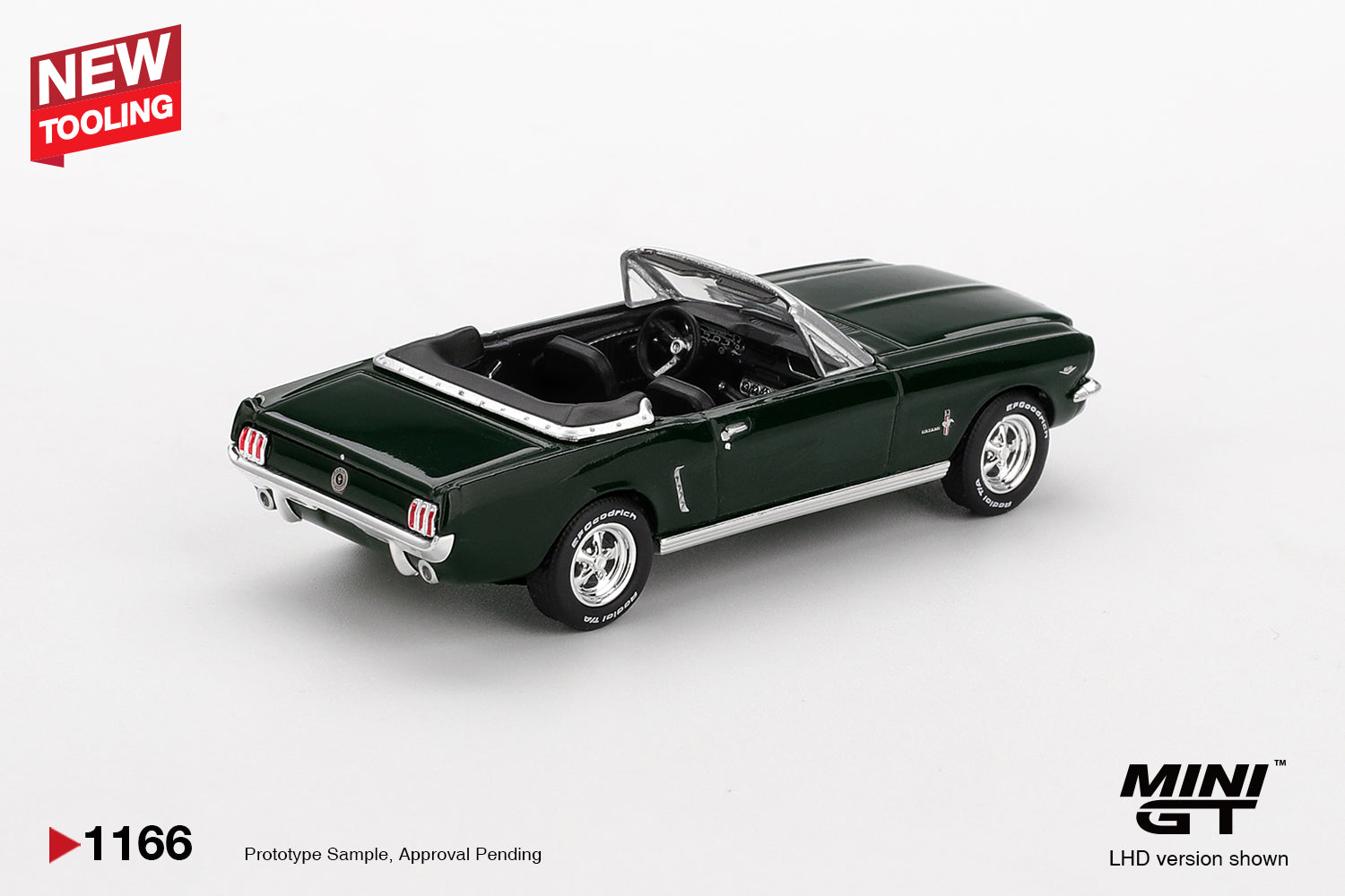 Mini GT Ford Mustang Convertible 1965 Verde Oscuro Primera Edición