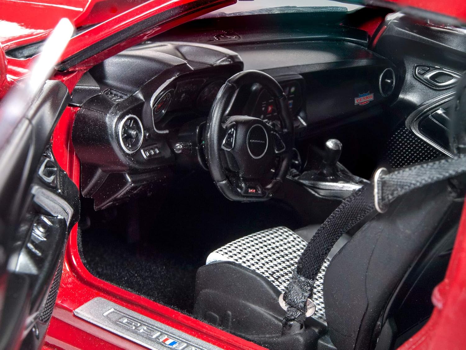 Auto World 2017 Yenko Chevy Camaro S/C 1:18 rojo edición limitada numerada