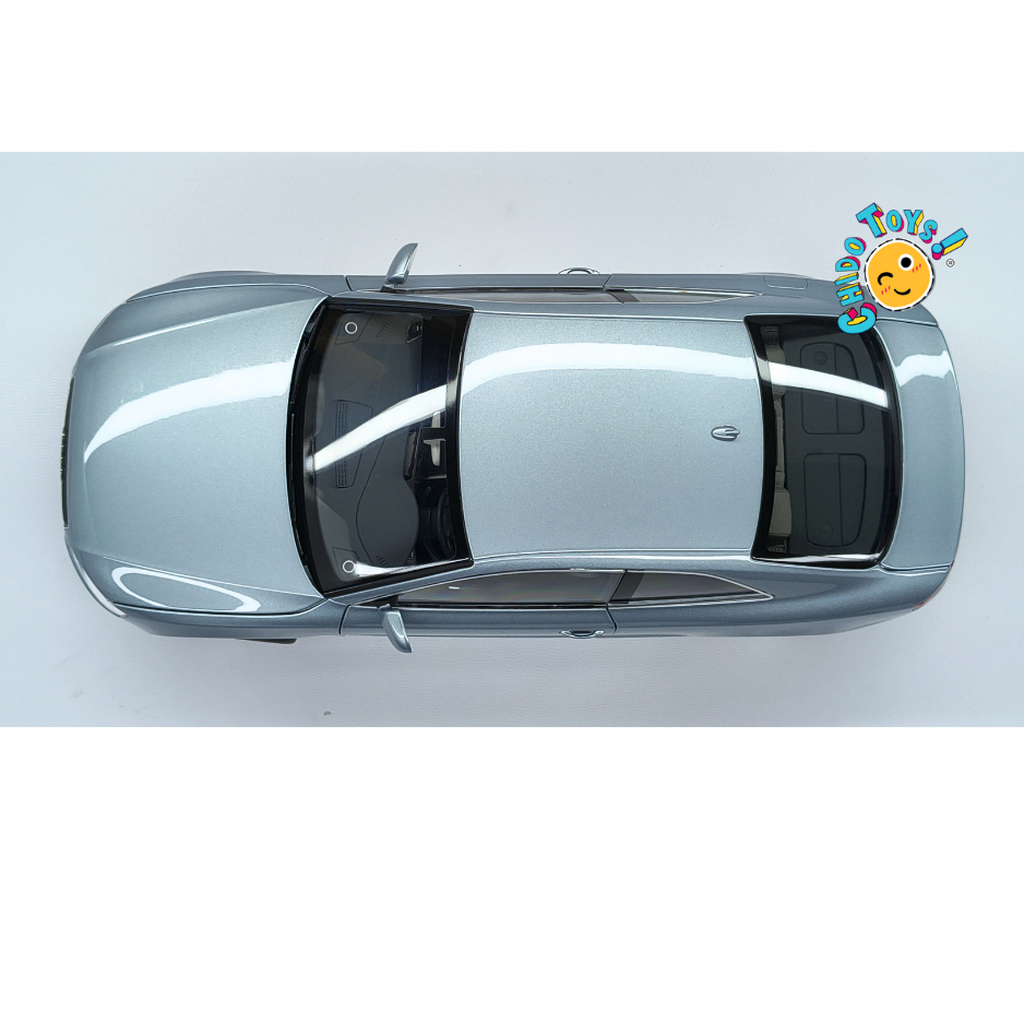 Norev Audi A5 Coupé 2007 1:18 Monza Silver con apertura total