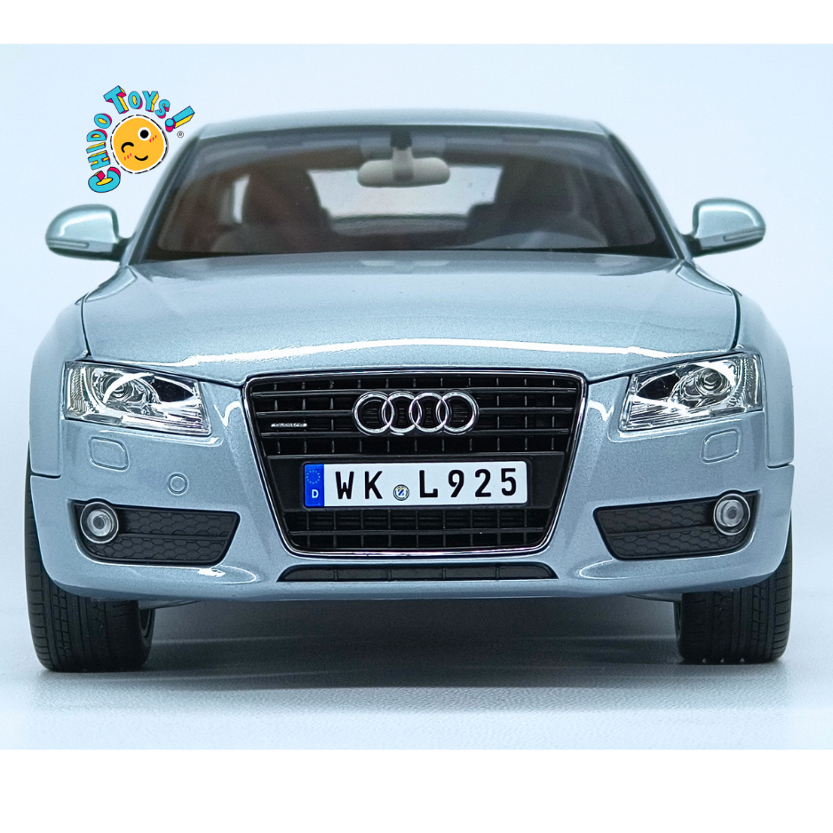 Norev Audi A5 Coupé 2007 1:18 Monza Silver con apertura total