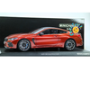 Minichamps BMW M8 Competition 2020 1:18 rojo metálico, 27 cm, con apertura de cofre y puertas, motor e interior detallados.