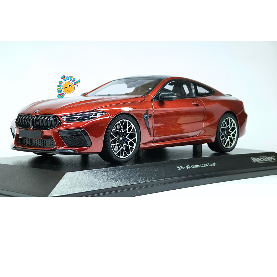 Minichamps BMW M8 Competition Coupé 2020 1:18 Red Metallic con aperturas
