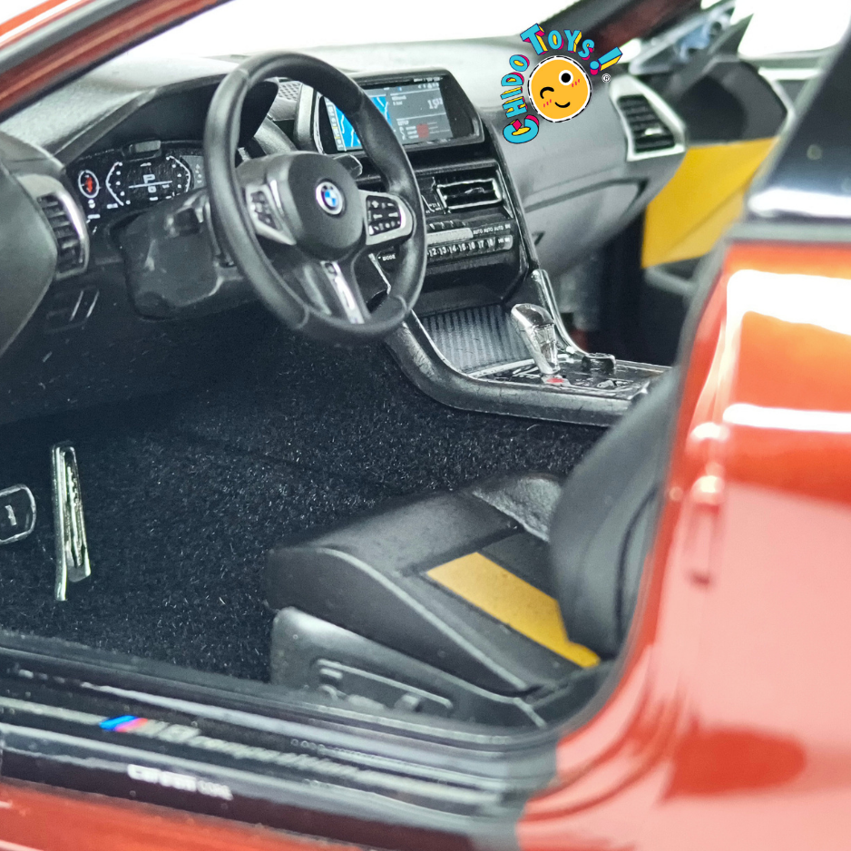 Minichamps BMW M8 Competition Coupé 2020 1:18 Red Metallic con aperturas