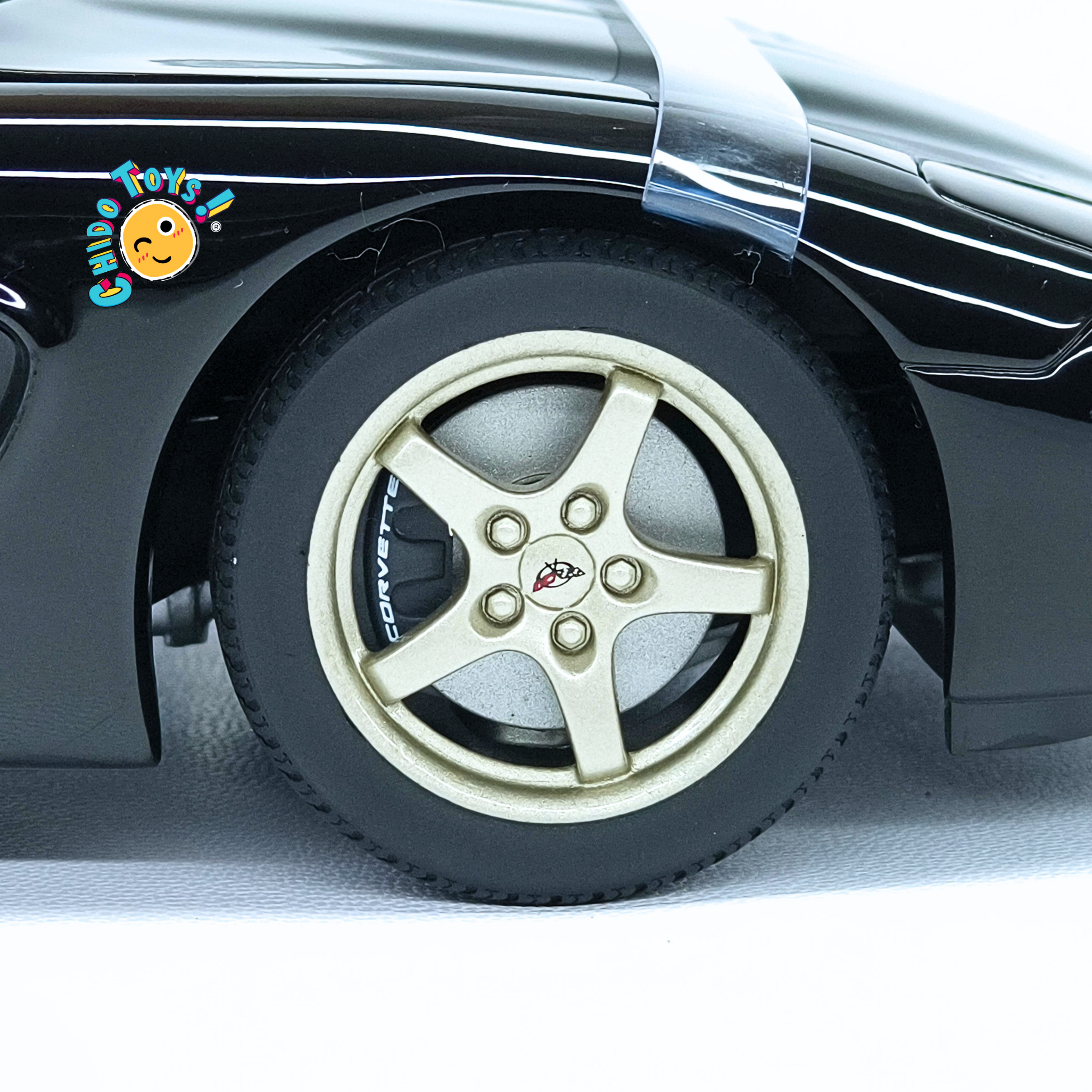 UT Models Chevrolet Corvette C5 1999 1:18 negro con interior rojo y caja original