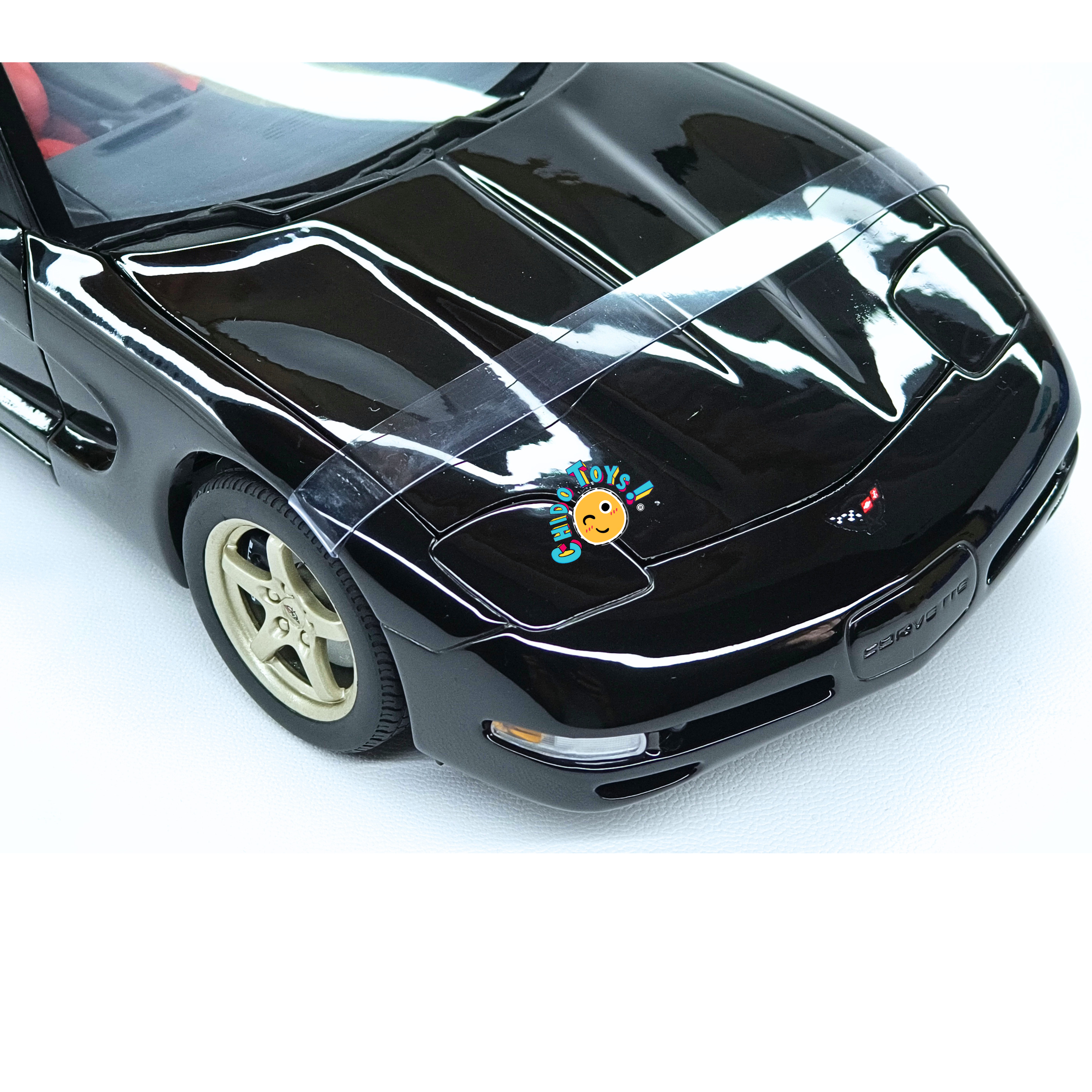UT Models Chevrolet Corvette C5 1999 1:18 negro con interior rojo y caja original