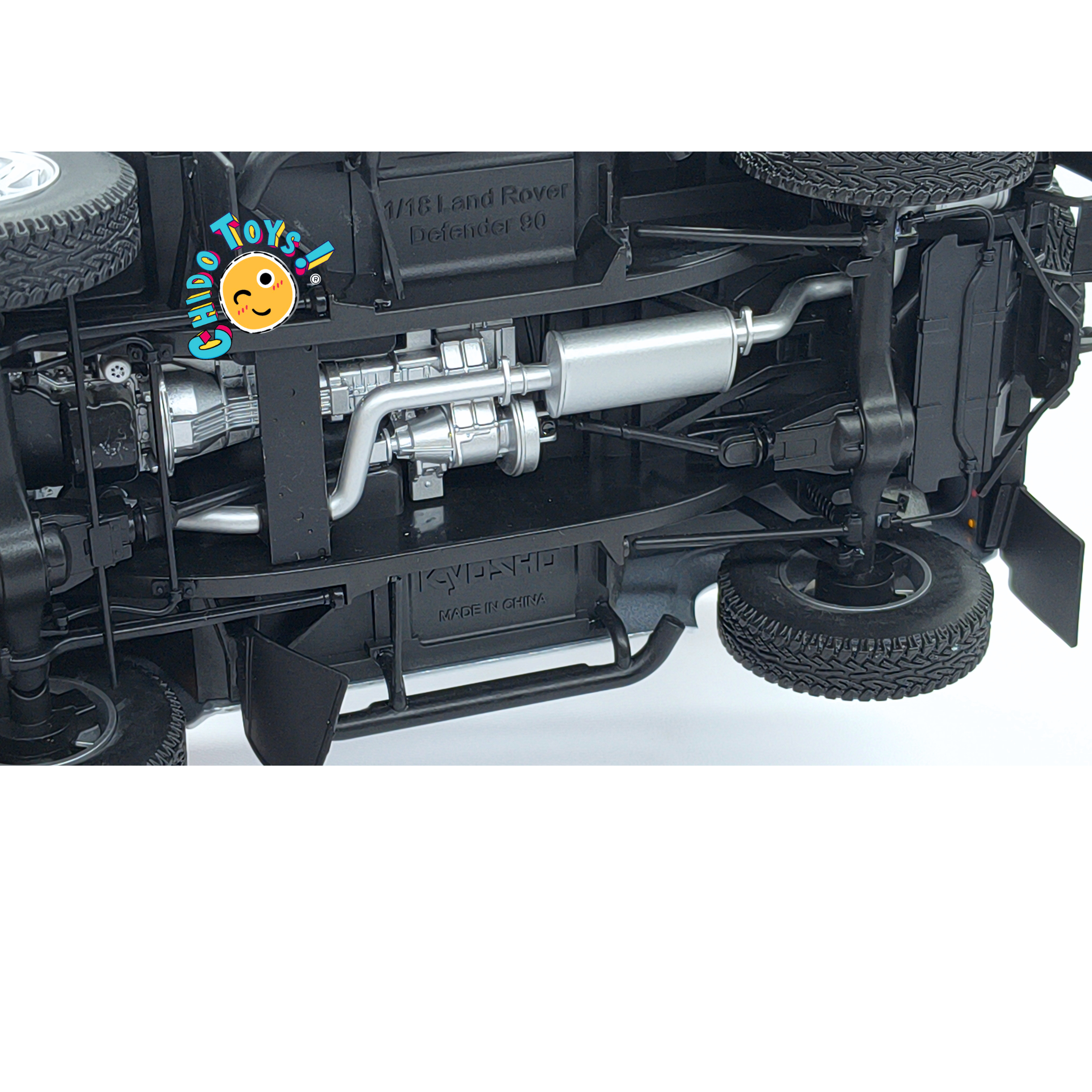 Kyosho Land Rover Defender 90 Indus Silver 1:18 con apertura total