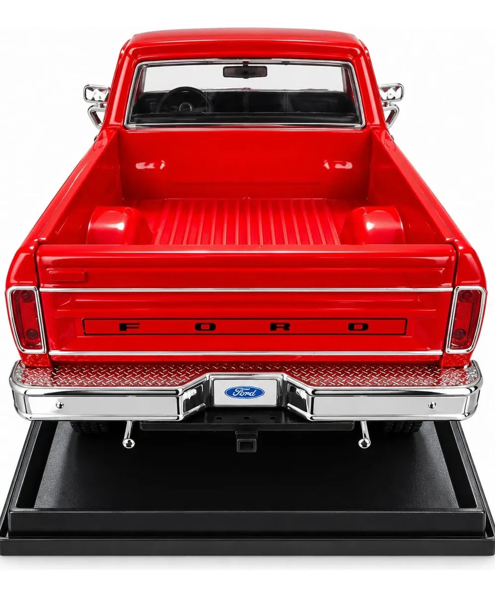 Maisto 1979 Ford F-150 Custom Special Edition 1:20 roja con apertura de cofre y puerta