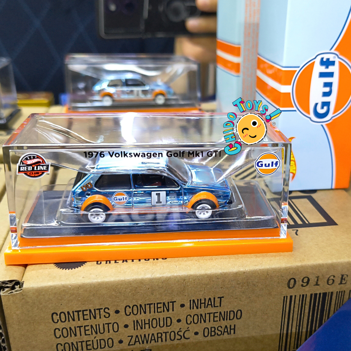 Hot Wheels RLC 1976 Volkswagen Golf MK1 GTI Gulf 1:64 con cofre abatible