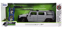 Cargar imagen en el visor de la galería, Auto a escala marca Jada, Modelo Hummer H2 2003
