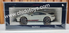 Cargar imagen en el visor de la galería, Auto a escala 1:18, marca Norev, Modelo Porsche 911 GT3 2021
