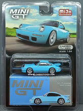 Cargar imagen en el visor de la galería, Auto a escala marca Mini GT, Modelo RUF CTR Anniversary Bayrisch Himmelblau
