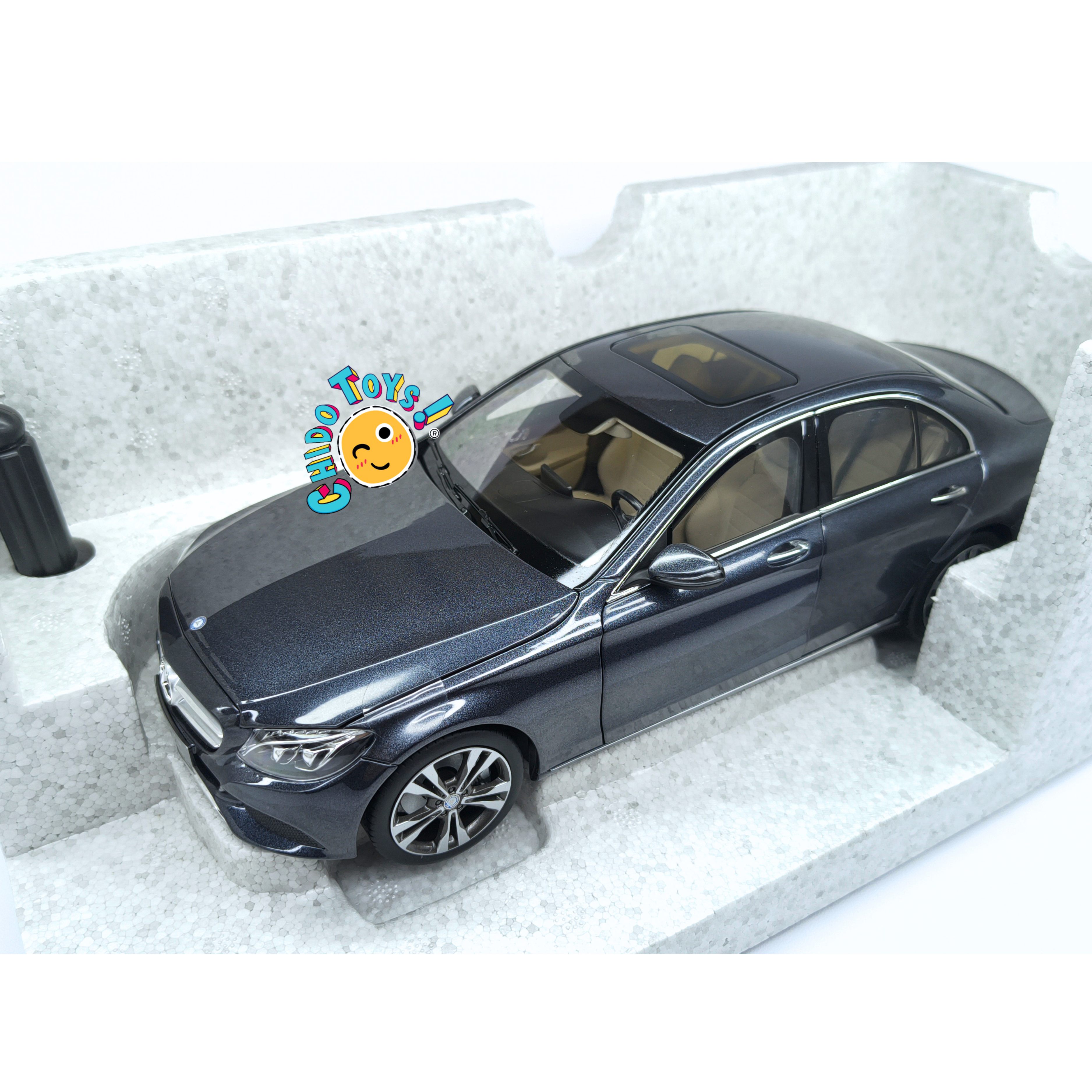 Mercedes-Benz Clase C W205 Avantgarde Norev 1:18 gris tenorita Dealer Edition