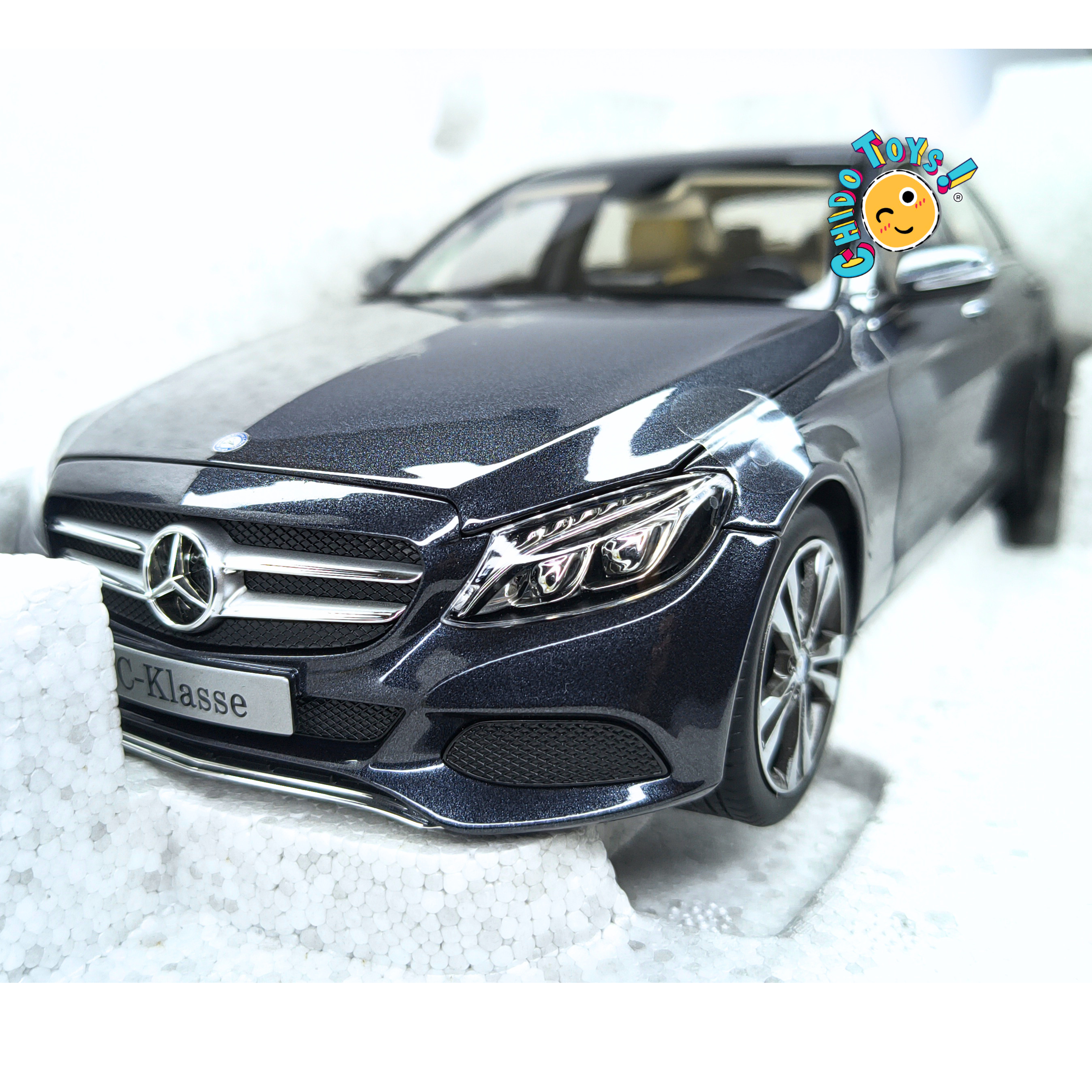 Mercedes-Benz Clase C W205 Avantgarde Norev 1:18 gris tenorita Dealer Edition