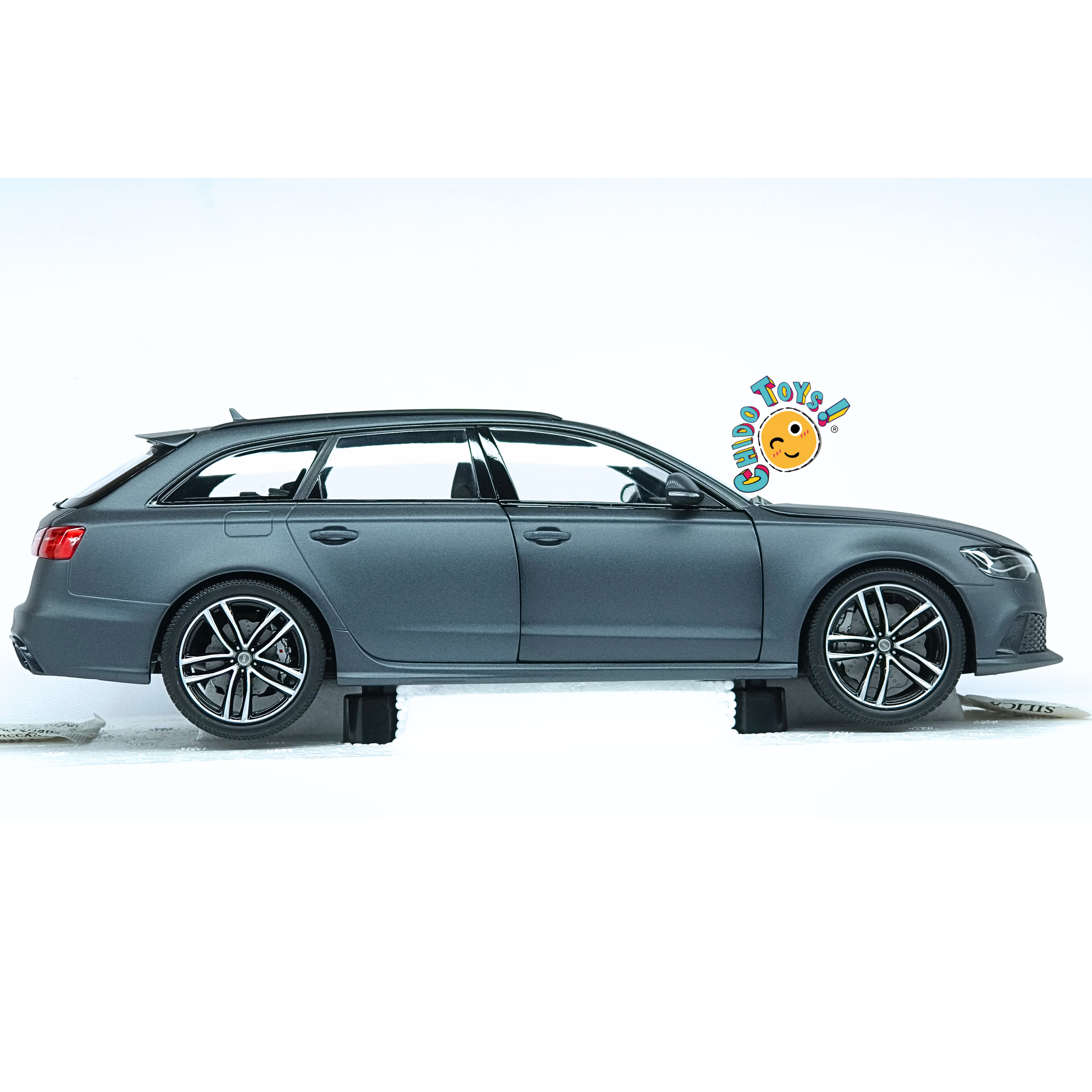 Audi RS6 Avant C7 Minichamps Audi Collection 1:18 Daytona Grey