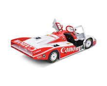 Cargar imagen en el visor de la galería, Auto a escala 1:18 marca Solido, Modelo Porsche 956LF Le Mans 1983
