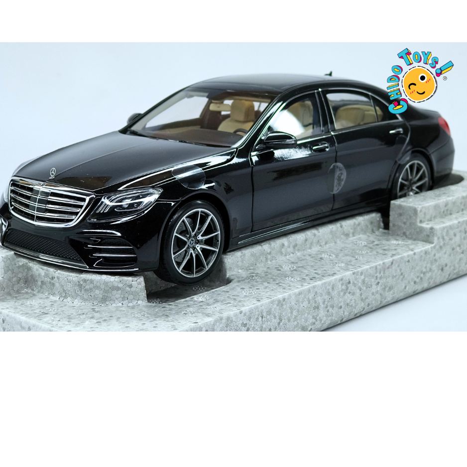 Mercedes-Benz S-Class V222 Norev 1:18 negro obsidiana, Dealer Edition con interior claro, techo panorámico y aperturas.