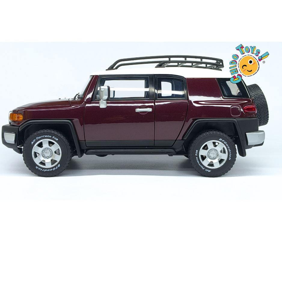 AUTOart Toyota FJ Cruiser Dealer Edition 1:18 Black Cherry Pearl Exclusivo con Techo Blanco
