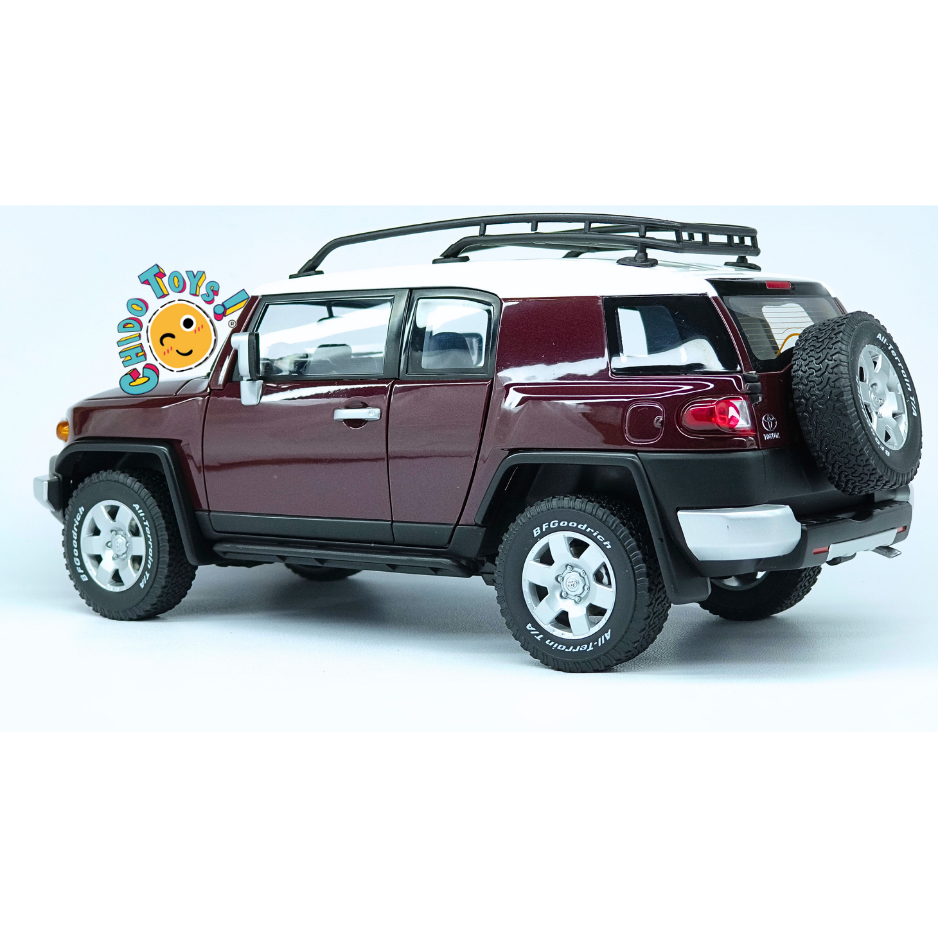 AUTOart Toyota FJ Cruiser Dealer Edition 1:18 Black Cherry Pearl Exclusivo con Techo Blanco