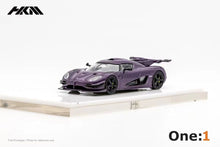 Cargar imagen en el visor de la galería, Auto a escala marca HKM Modelo Koenigsegg One Carbon.
