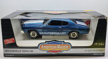 Cargar imagen en el visor de la galería, Auto a escala marca American Muscle &amp; ERTL, Modelo Chevrolet 1970 Chevelle SS454 LS6

