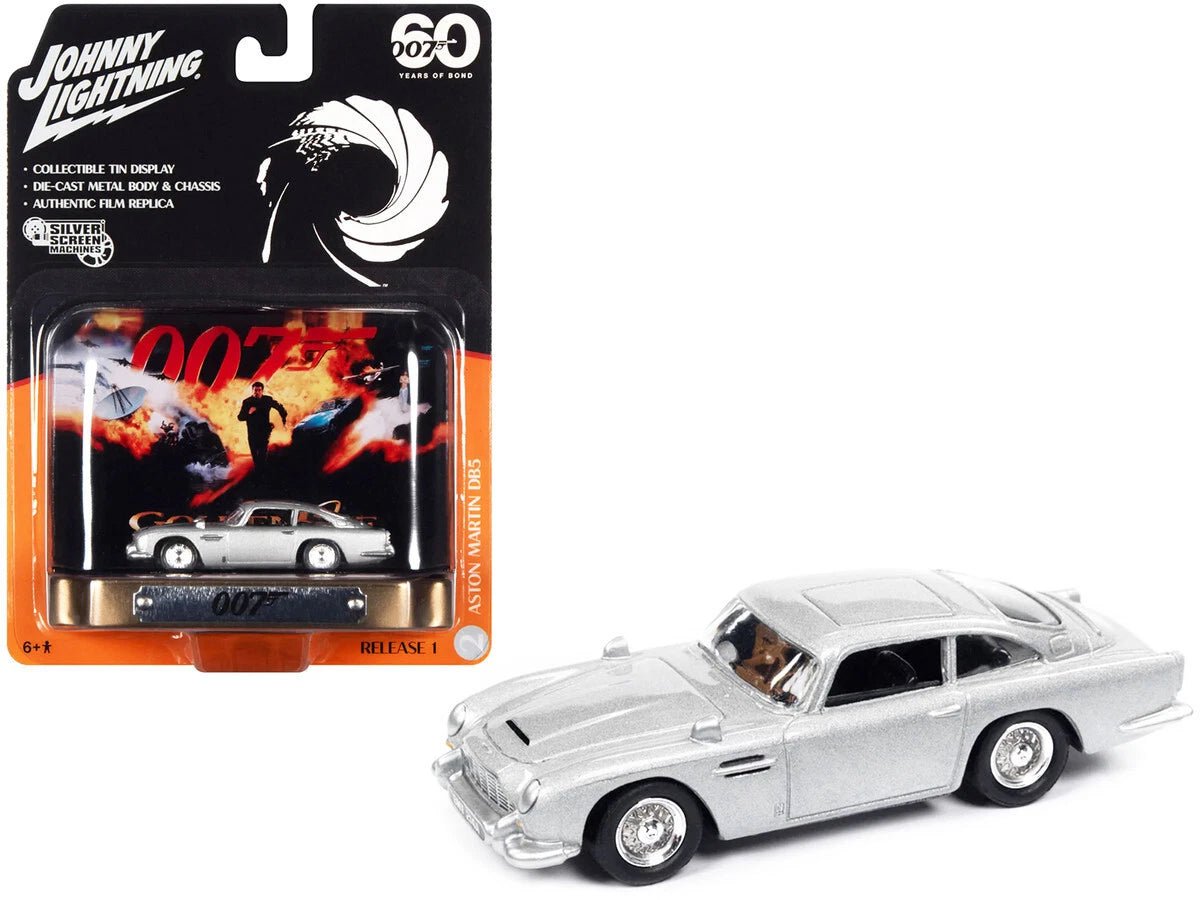 Aston Martin DB5 007 GoldenEye 1:64 Johnny Lightning – Edición Coleccionable - Chido Toys