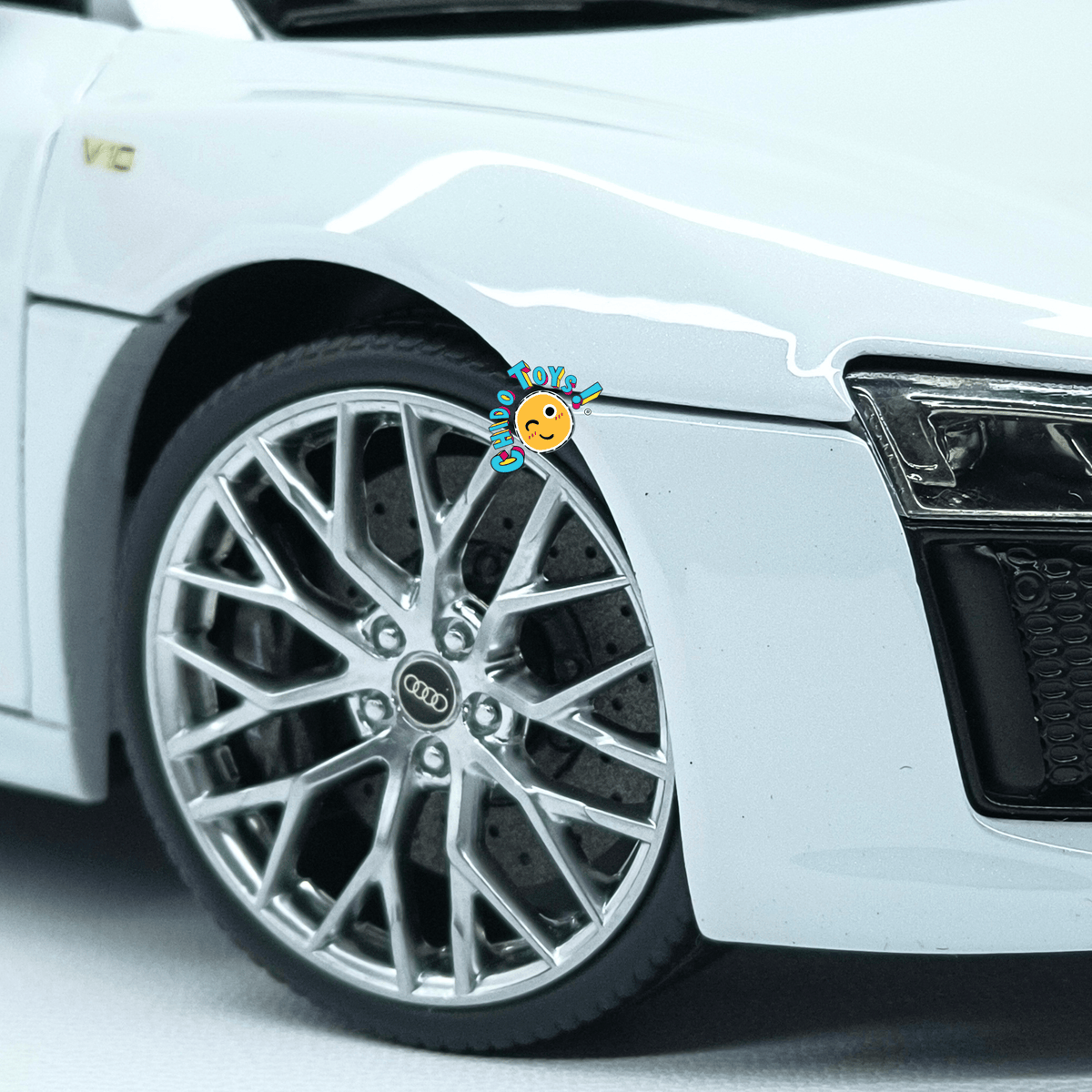 Audi R8 Spyder V10 2016 iScale 1:18 Suzuka Grey Dealer Edition - Chido Toys