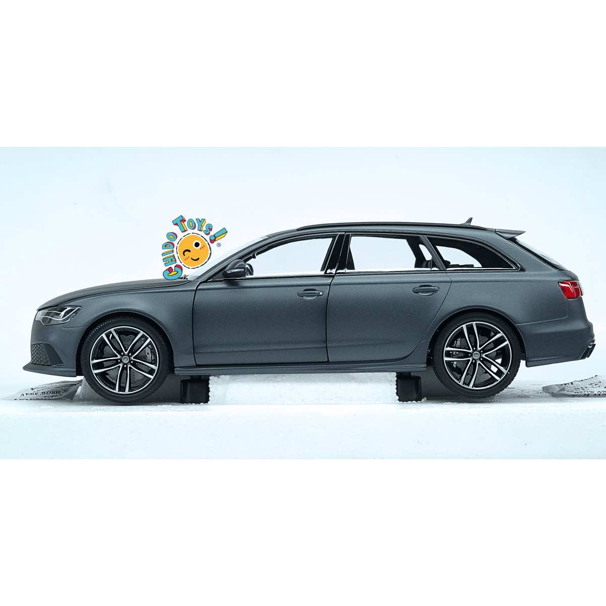 Audi RS6 Avant C7 Minichamps Audi Collection 1:18 Daytona Grey - Chido Toys