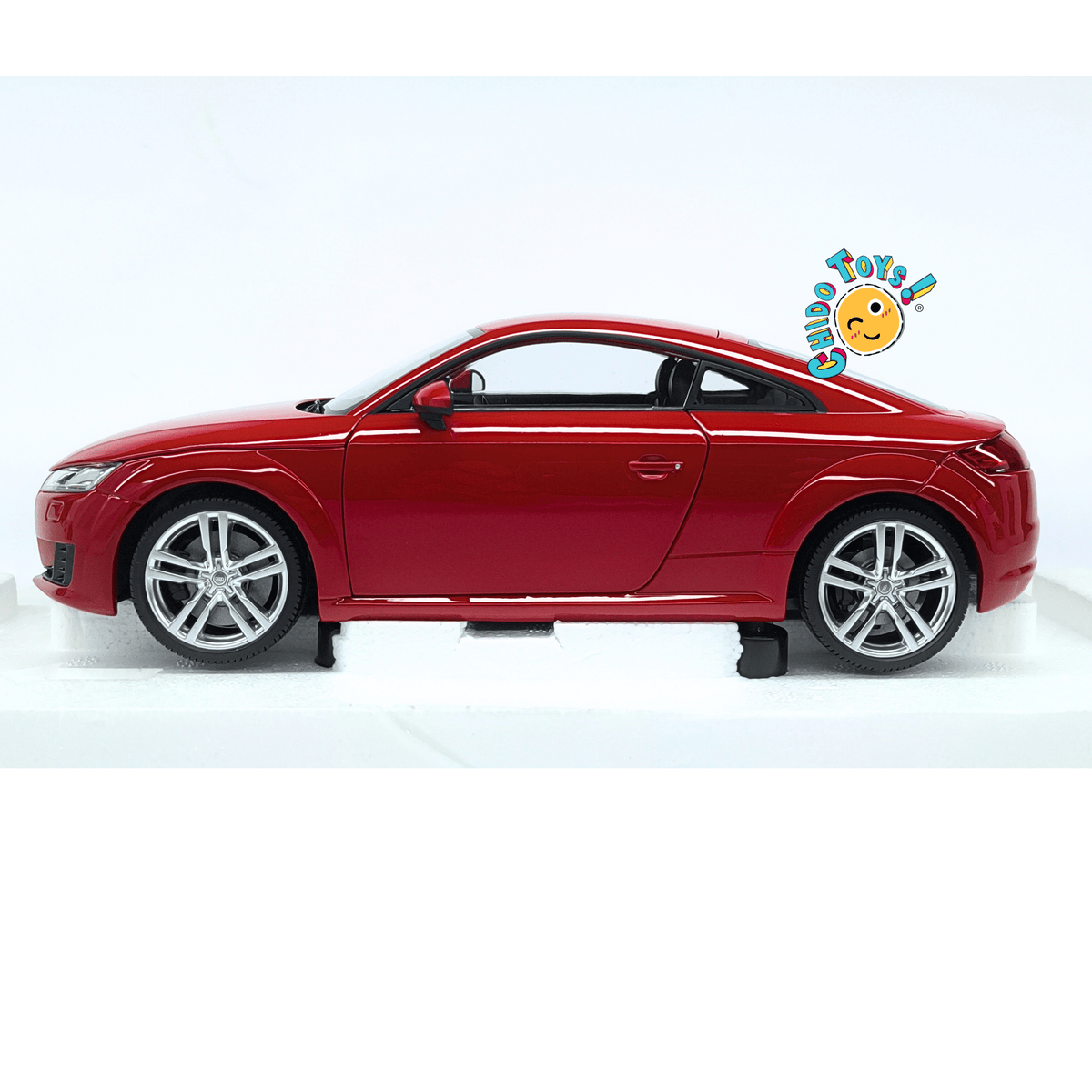Audi TT Coupé 2014 Minichamps Audi Collection 1:18 Tango Red apertura total - Chido Toys