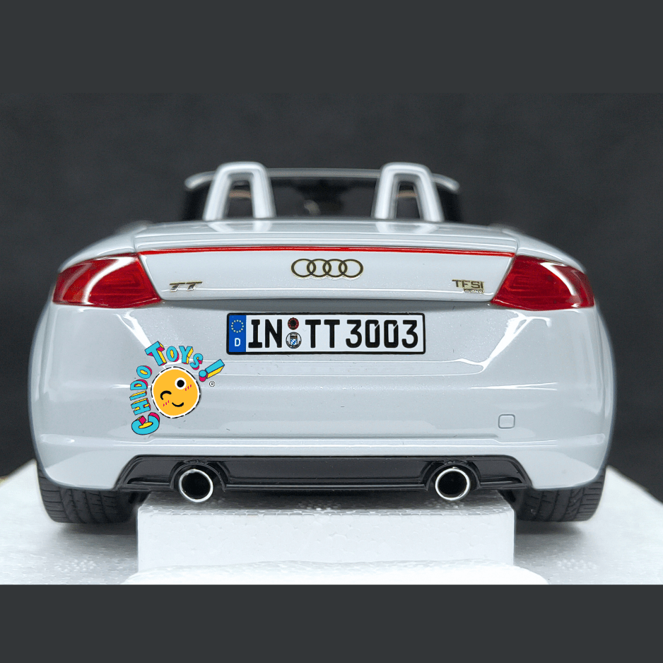 Audi TT Roadster 2014 Minichamps 1:18 Glacier White Dealers Edition - Chido Toys