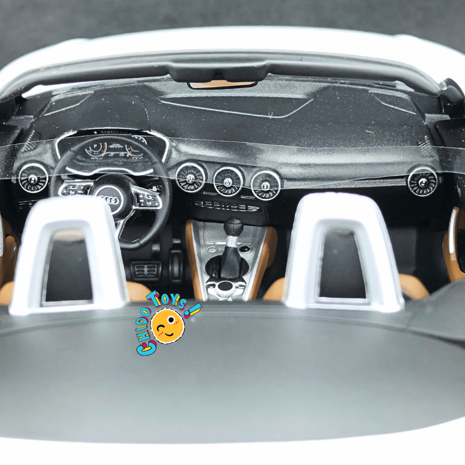 Audi TT Roadster 2014 Minichamps 1:18 Glacier White Dealers Edition - Chido Toys