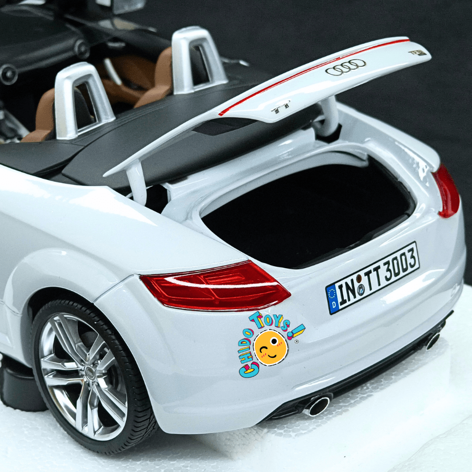 Audi TT Roadster 2014 Minichamps 1:18 Glacier White Dealers Edition - Chido Toys
