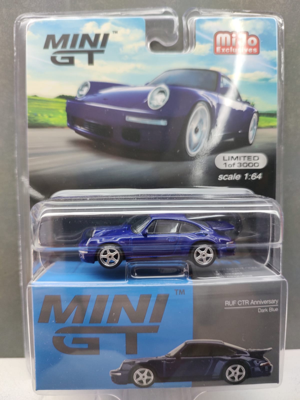 Auto a esala marca Mini GT Modelo RUF CTR Aniversario Azul oscuro - Chido Toys