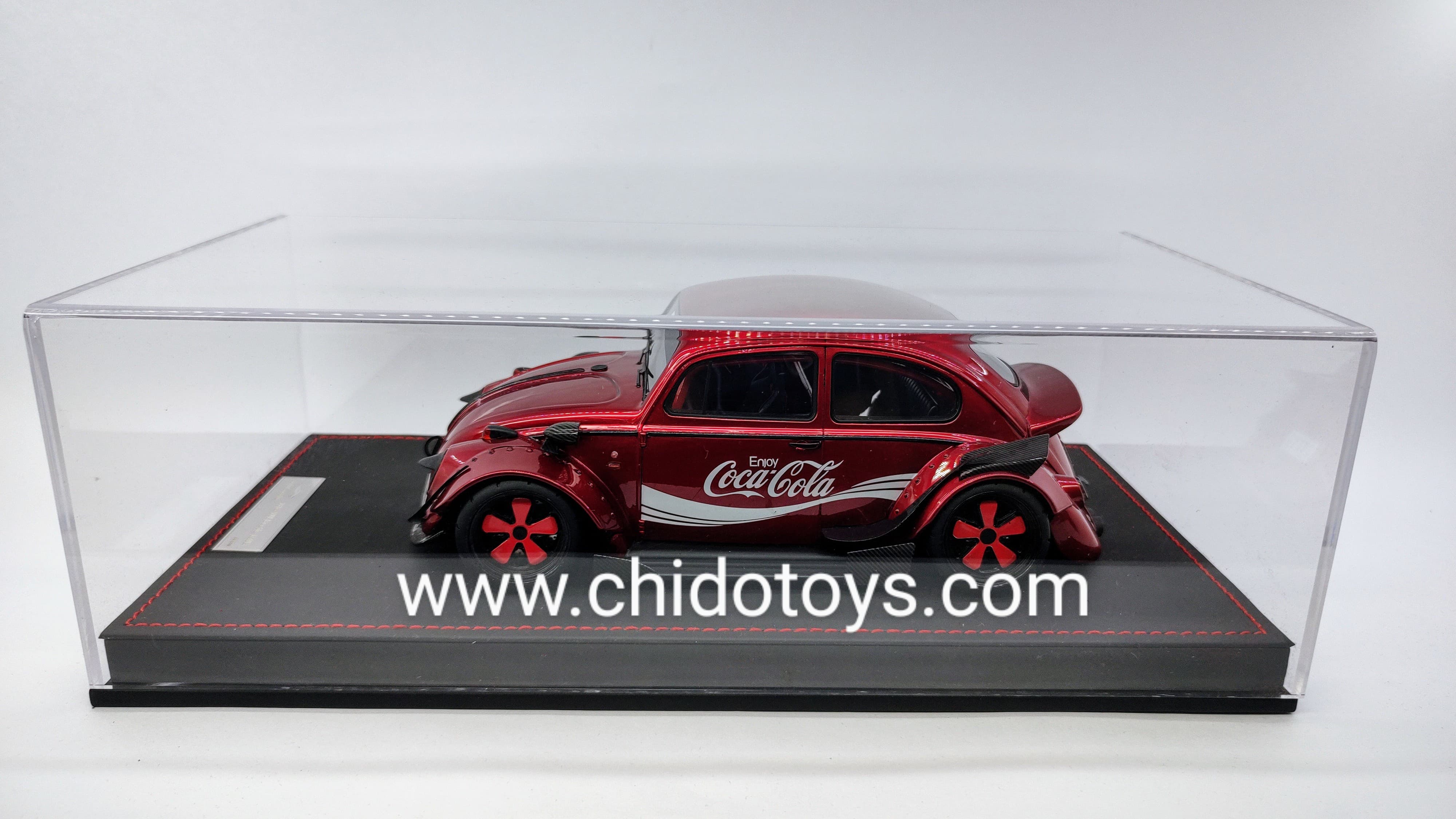 Auto a escala 1/18, marca Artist Model, Modelo VW Beetle & RWB kit Wide - Chido Toys