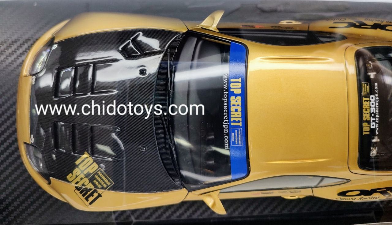 Auto a escala 1:18 marca Ignition Model, modelo Toyota Supra (JZA80) Top Secret TRD GT300 Widebody in Gold - Chido Toys