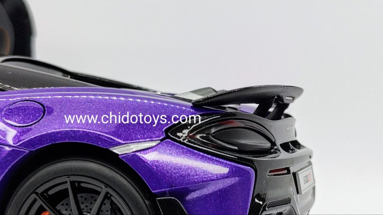 Auto a escala 1:18 marca LCD, Modelo Mclaren 600LT - Chido Toys