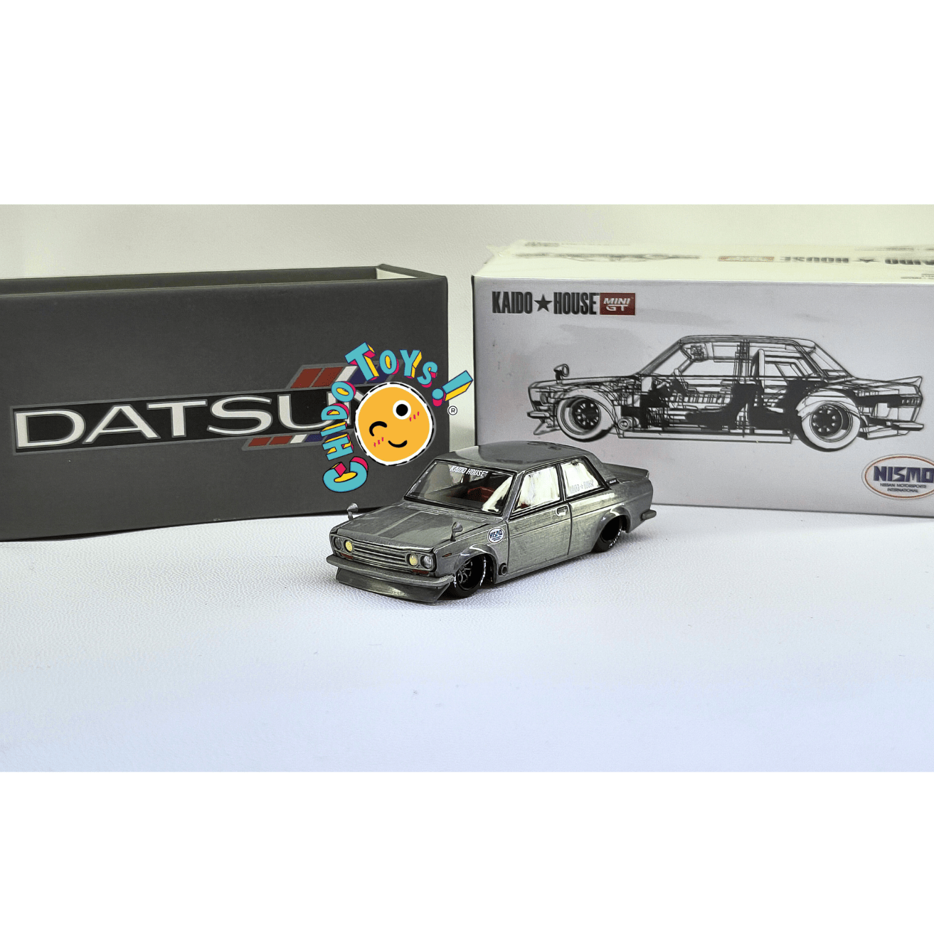 Auto a escala 1/64 Kaido House × Mini GT – Datsun 510 NISMO – Versión CHASE - Chido Toys