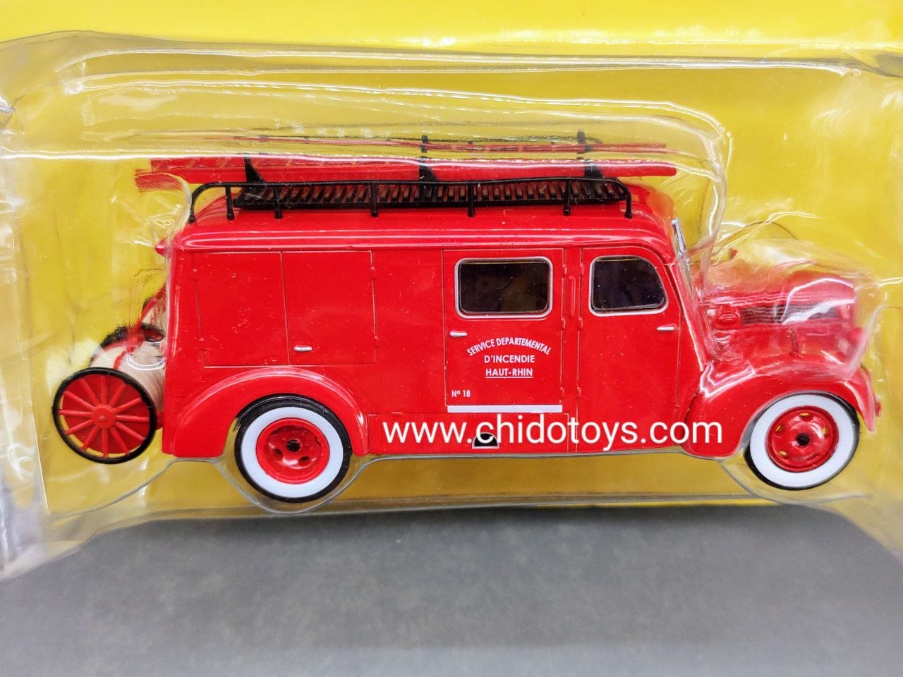 Auto a escala, Camión Cisterna Bombero F798 FRANCE 1947 de la Colección "Camiones de Bomberos del Mundo" - Chido Toys